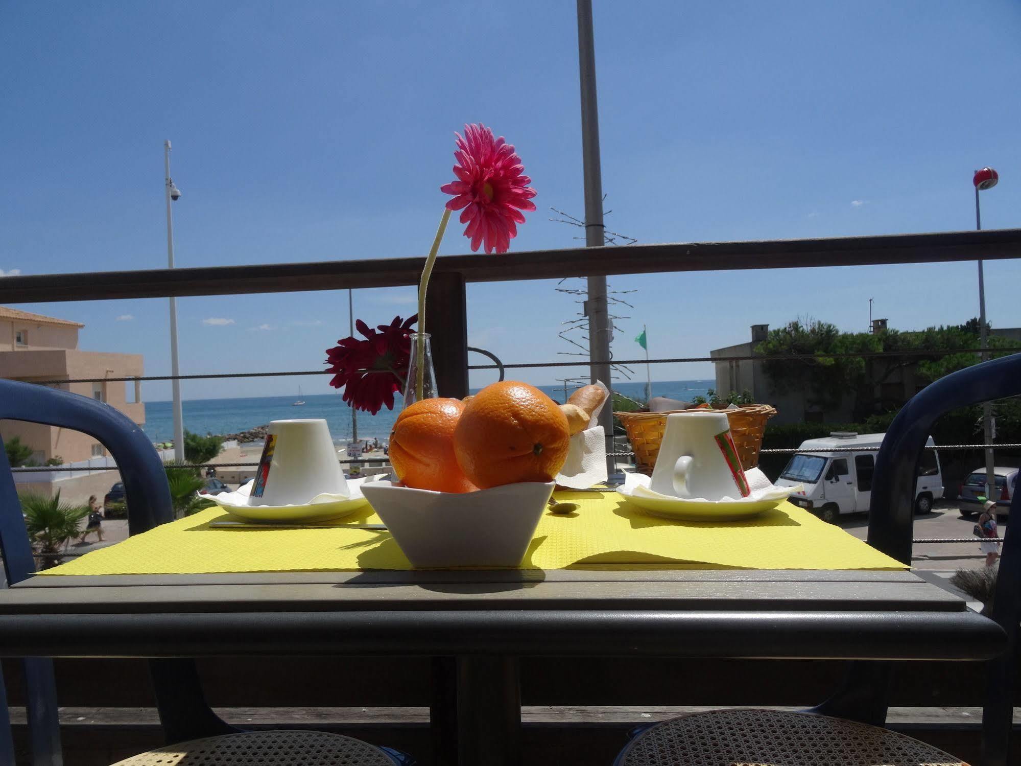 Le Grand Large Bord De Mer Hotel & Appartements Palavas-les-Flots Εξωτερικό φωτογραφία